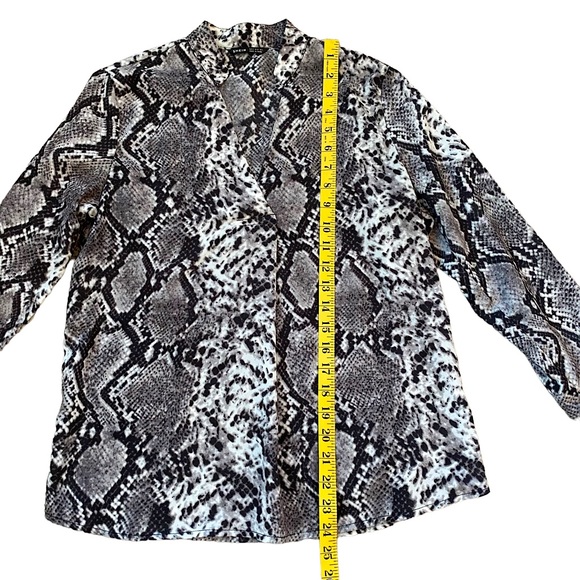 SHEIN | SNAKESKIN LONG SLEEVE TOP SZ S - Picture 12 of 16
